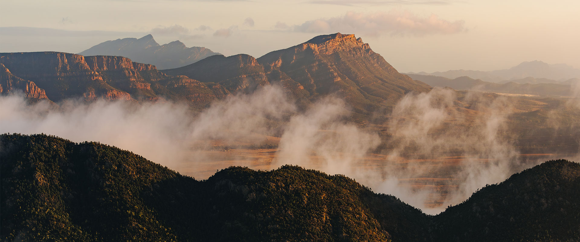 Wilpenapound Wilpena Scenic FRO Flinders Emilie 1920X800