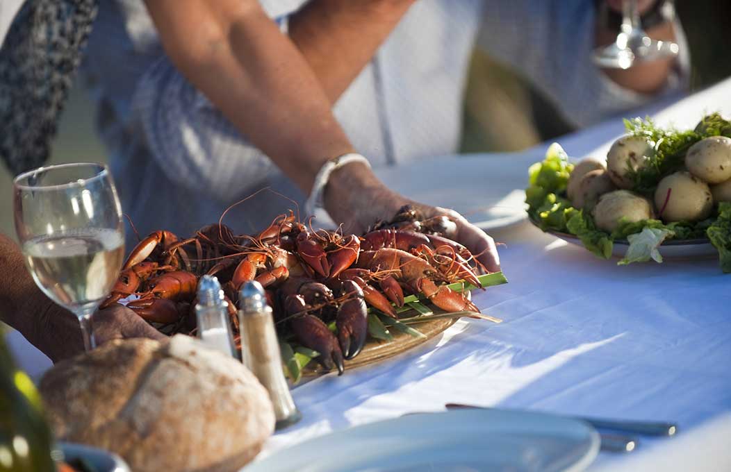 Shopping in the Murray River, Lakes and Coorong
