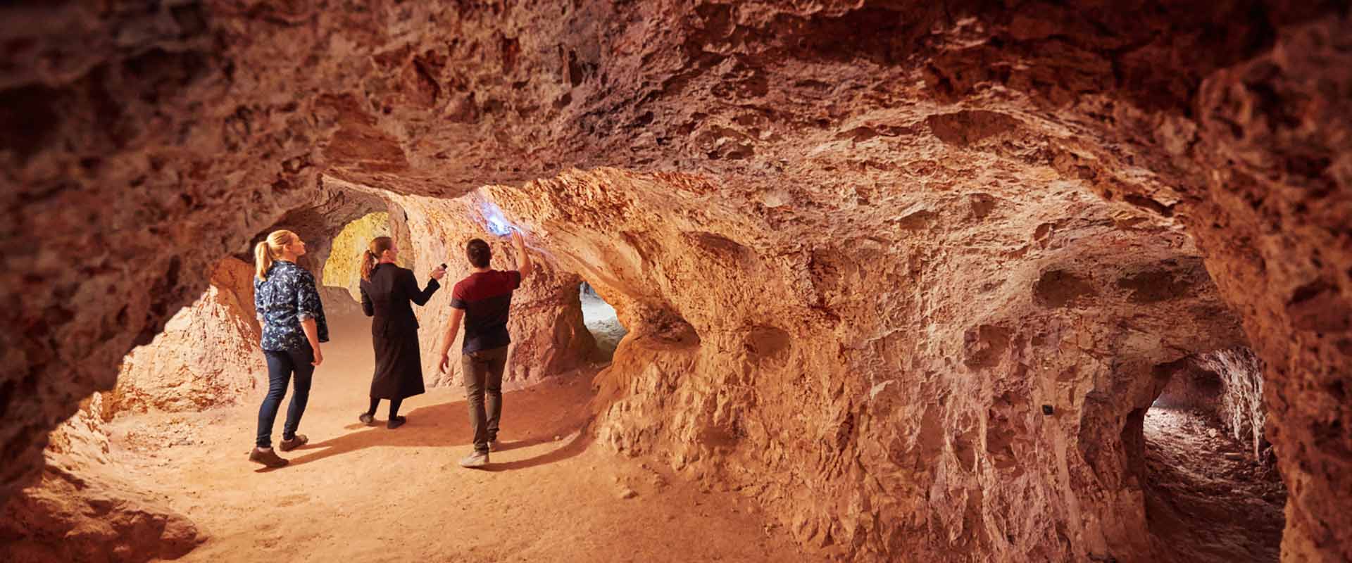  Mina y MUSEO de Ópalo de Umoona, Coober Pedy