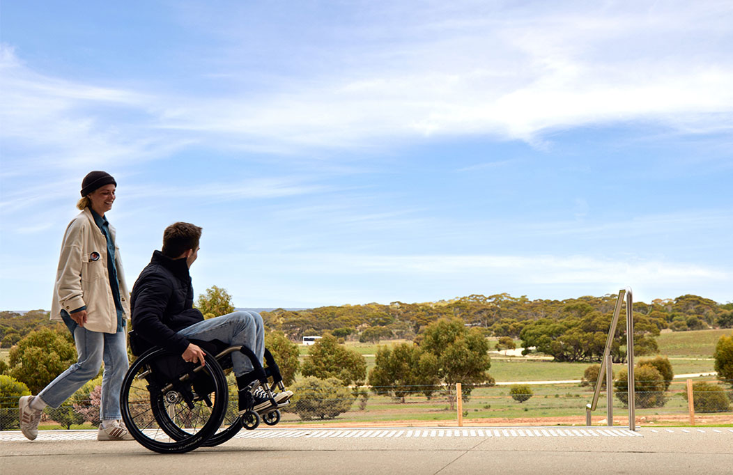 Monarto Safari Park, Murrary River, Lakes and Coorong.